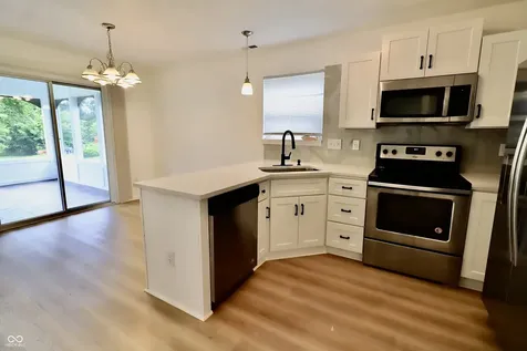 8913 Glass Chimney Lane Fishers IN 46037