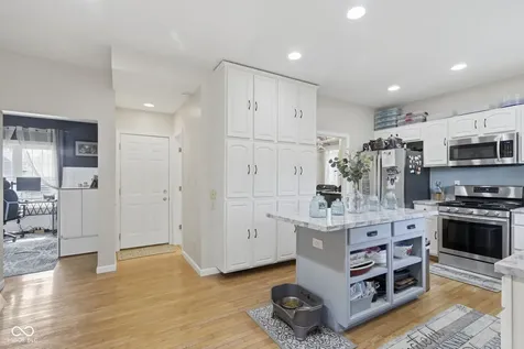 1356 N Westminster Court Greenfield IN 46140