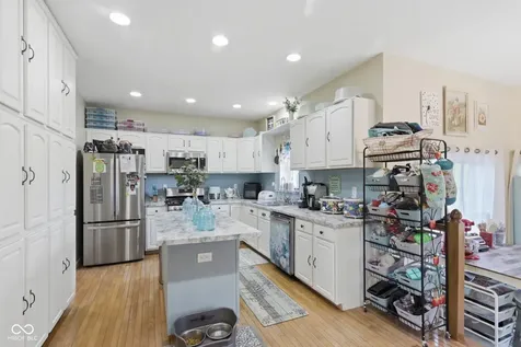 1356 N Westminster Court Greenfield IN 46140