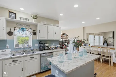 1356 N Westminster Court Greenfield IN 46140