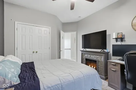 1356 N Westminster Court Greenfield IN 46140