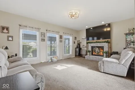 1356 N Westminster Court Greenfield IN 46140