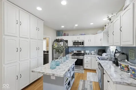 1356 N Westminster Court Greenfield IN 46140