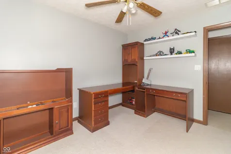 204 Creek Wood Drive Greenfield IN 46140