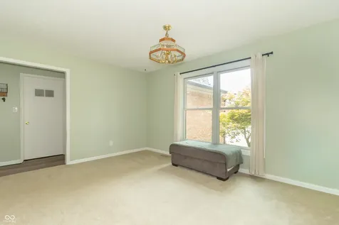 204 Creek Wood Drive Greenfield IN 46140