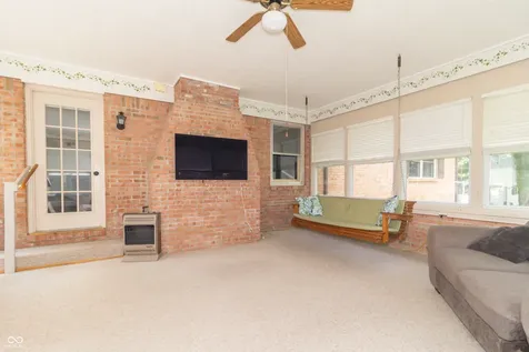 204 Creek Wood Drive Greenfield IN 46140