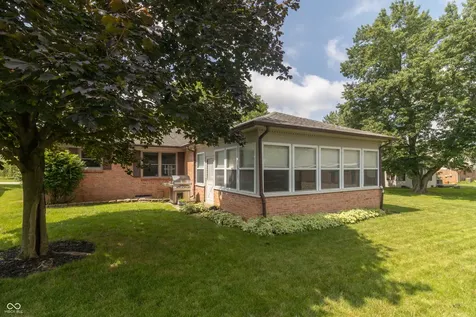 204 Creek Wood Drive Greenfield IN 46140