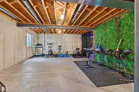 13556 Alston Fishers IN 46037