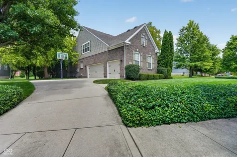 13556 Alston Fishers IN 46037