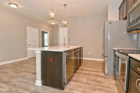 9170 Hedley Way E Avon IN 46123