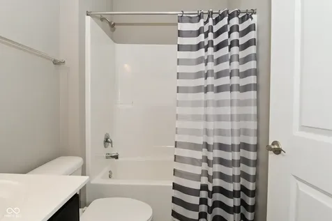 9170 Hedley Way E Avon IN 46123
