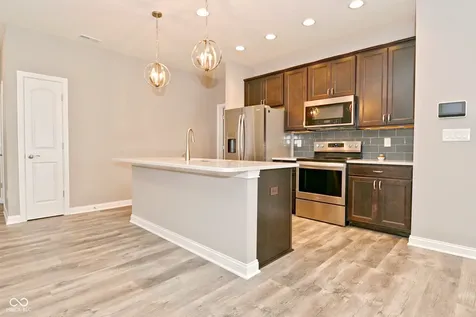 9170 Hedley Way E Avon IN 46123