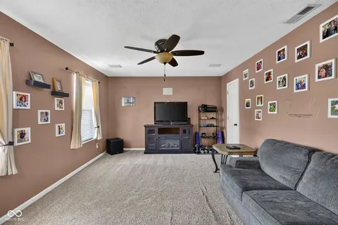 17078 Newberry Lane Westfield IN 46074