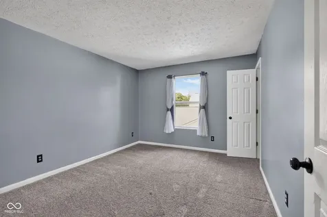 17078 Newberry Lane Westfield IN 46074