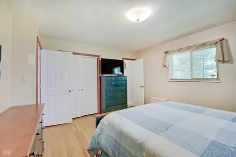 608 W Ralston Road Indianapolis IN 46217