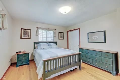 608 W Ralston Road Indianapolis IN 46217