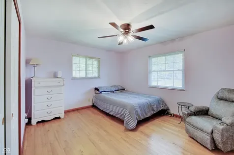 608 W Ralston Road Indianapolis IN 46217