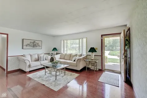 608 W Ralston Road Indianapolis IN 46217