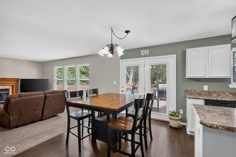 13895 Barnett Place Fishers IN 46038
