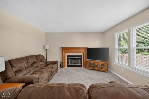 13895 Barnett Place Fishers IN 46038