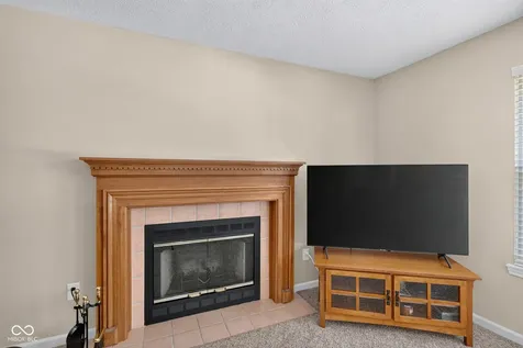 13895 Barnett Place Fishers IN 46038