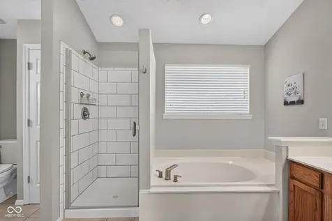 13895 Barnett Place Fishers IN 46038