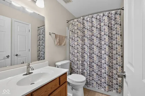 13895 Barnett Place Fishers IN 46038