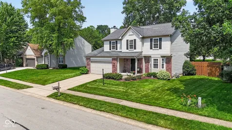 13895 Barnett Place Fishers IN 46038