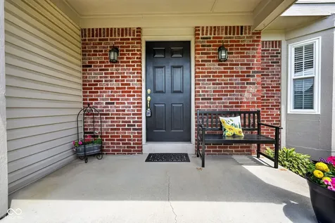 13895 Barnett Place Fishers IN 46038