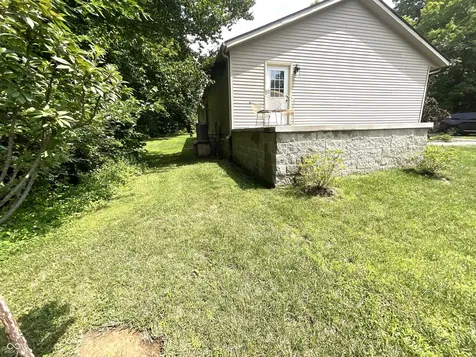 1825 Pea Ridge Road Spencer IN 47460