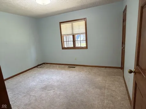 1206 Sugar Pine Drive Anderson IN 46012