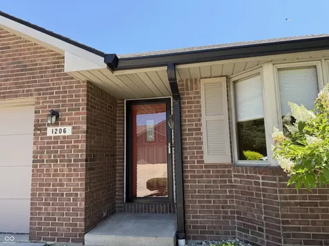 1206 Sugar Pine Drive Anderson IN 46012