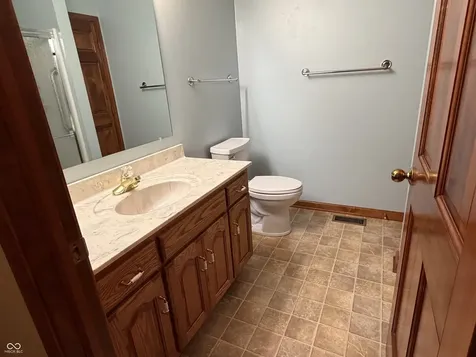 1206 Sugar Pine Drive Anderson IN 46012