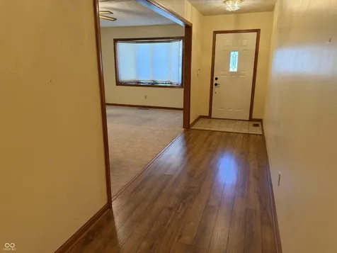 1206 Sugar Pine Drive Anderson IN 46012