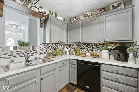 1223 Stave Oak Court Beech Grove IN 46107