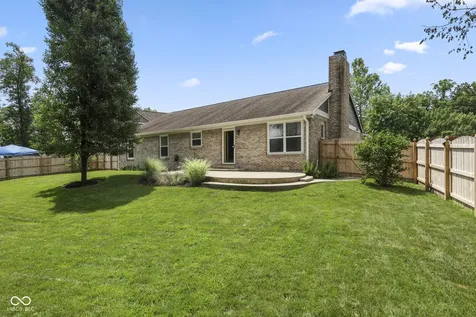1223 Stave Oak Court Beech Grove IN 46107
