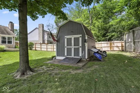 1223 Stave Oak Court Beech Grove IN 46107