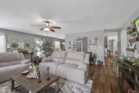 1223 Stave Oak Court Beech Grove IN 46107