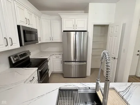 1598 Lacebark Drive Greenwood IN 46143