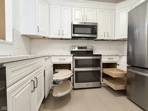 1598 Lacebark Drive Greenwood IN 46143