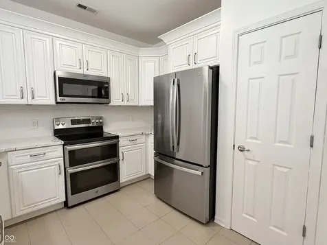 1598 Lacebark Drive Greenwood IN 46143