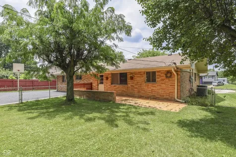 13 Edwards Court Beech Grove IN 46107