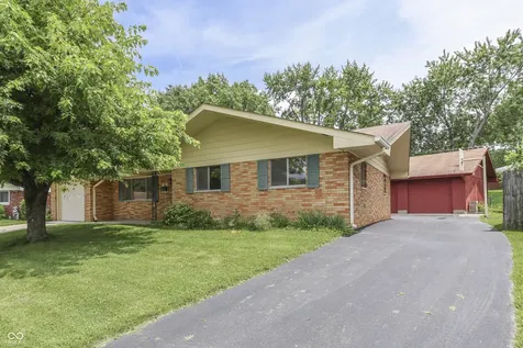 13 Edwards Court Beech Grove IN 46107