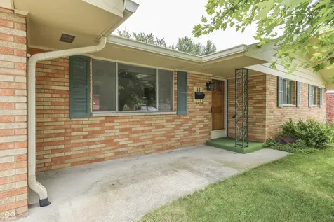 13 Edwards Court Beech Grove IN 46107