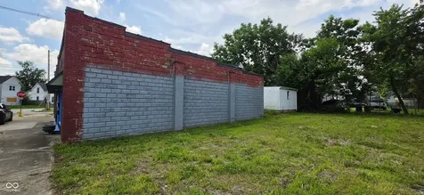329 E 13th Street Anderson IN 46016