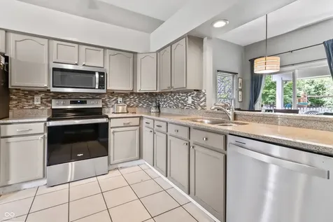 10774 Chesapeake Drive N Indianapolis IN 46236