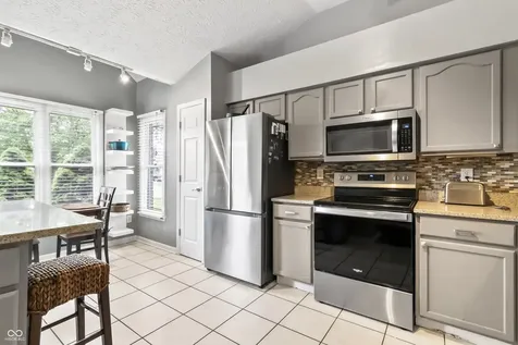 10774 Chesapeake Drive N Indianapolis IN 46236