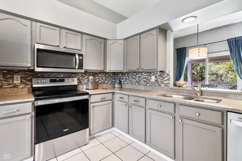 10774 Chesapeake Drive N Indianapolis IN 46236