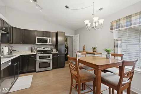 2230 Whitecliff Drive Indianapolis IN 46234