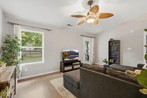 2230 Whitecliff Drive Indianapolis IN 46234